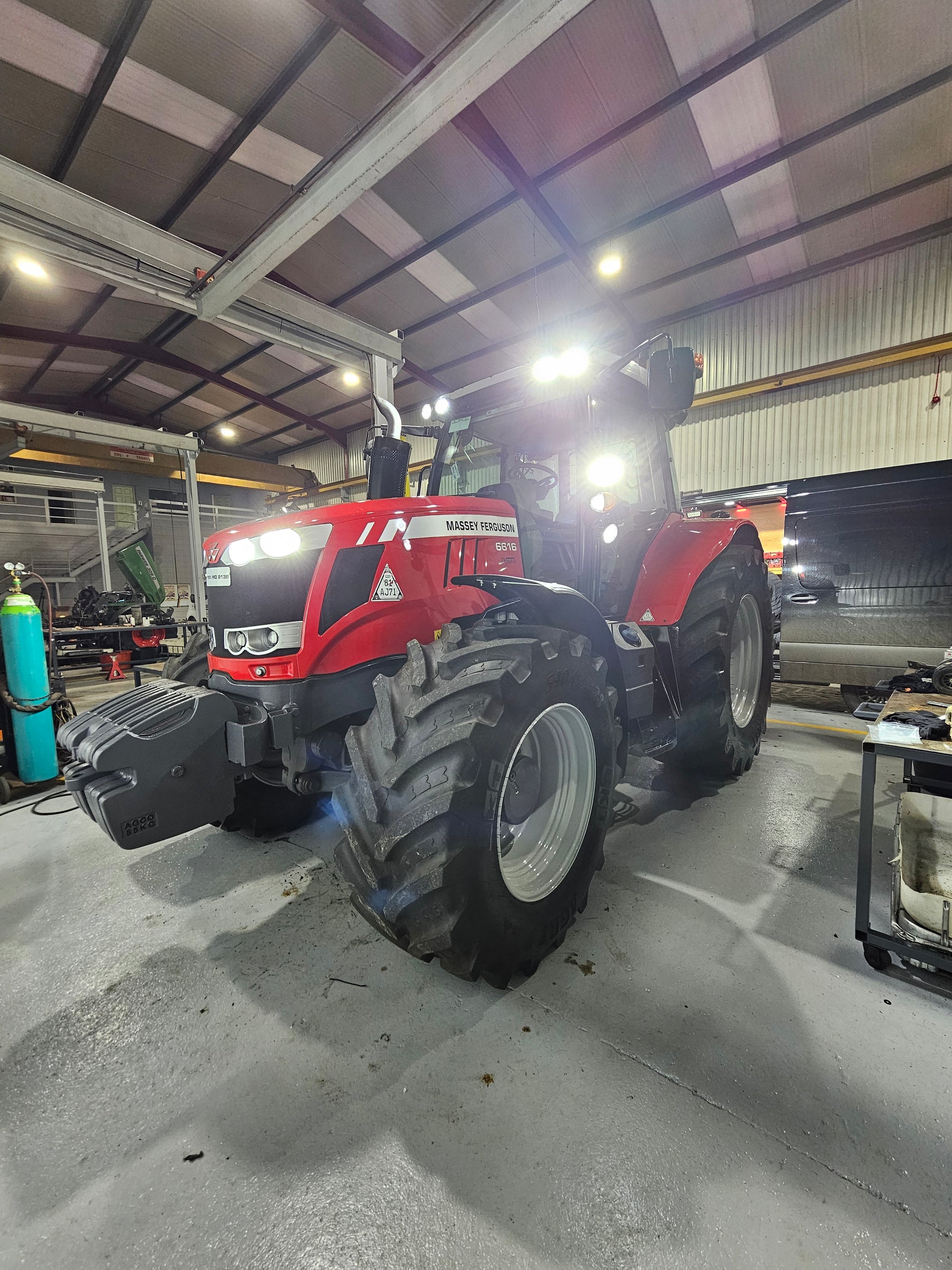 Massey Ferguson Crawer Value Pack (16 LED Lights) - LightComm