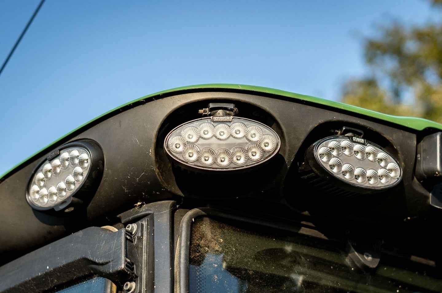 Crawer John Deere R Series Cab Oval Work Light - CR-1015